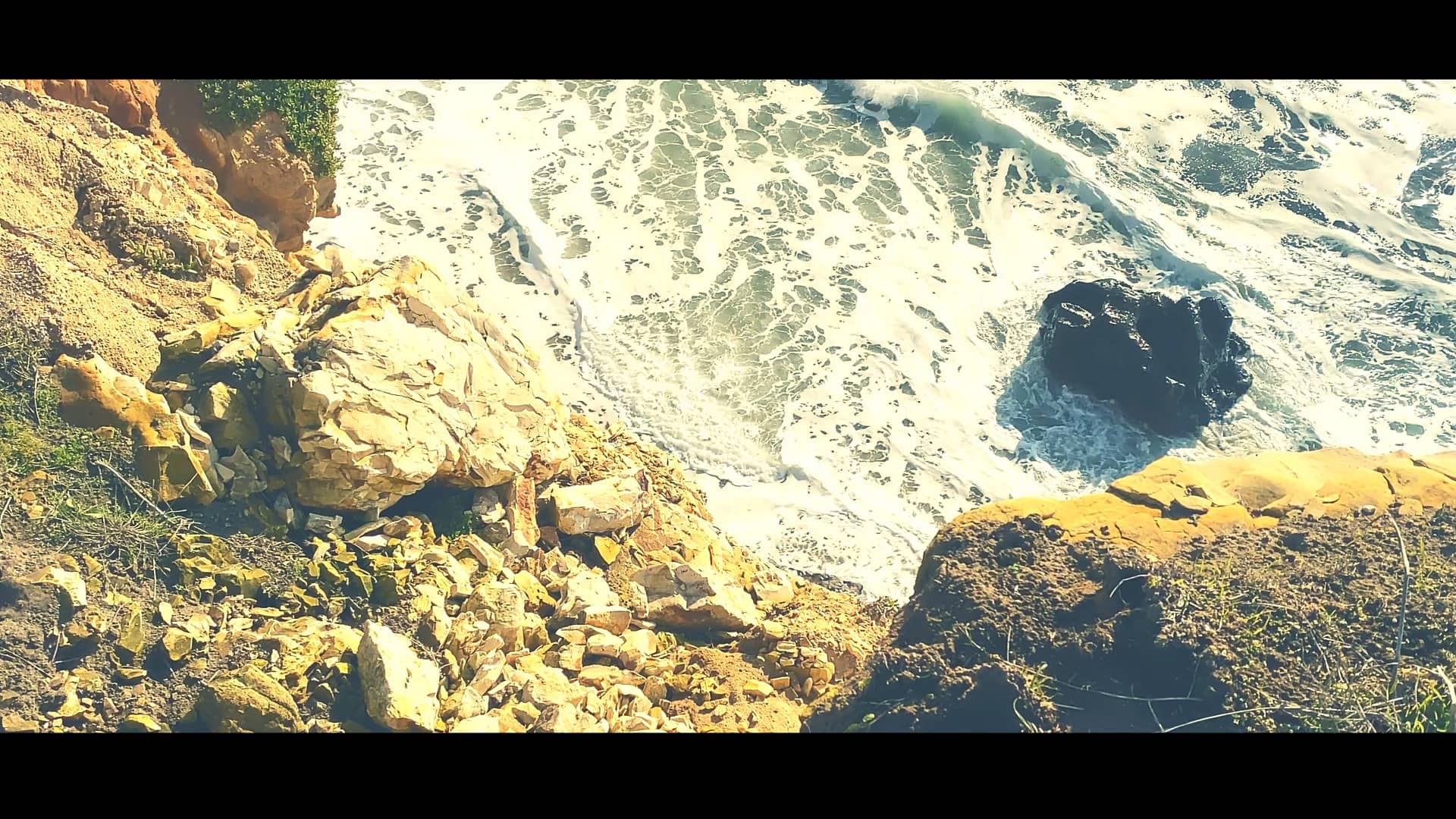 Free download [ coast vibes ] video and edit with RedcoolMedia movie maker MovieStudio video editor online and AudioStudio audio editor onlin